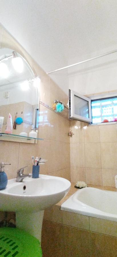 Apartment & Business Furnished *